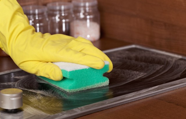 Cleaning glass-ceramic cooktop