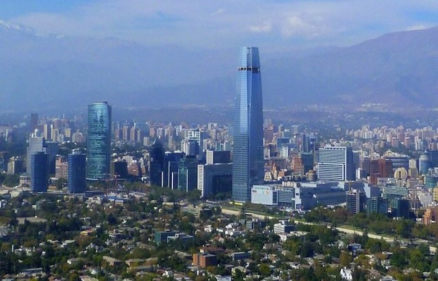 O prédio mais alto do Chile e da América do Sul | Foto por Gonzalo Baeza